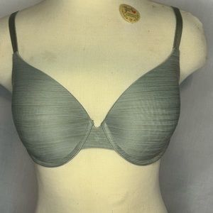 Victoria Secret Green Uplift Semi Demi Bra, Size 32DDD